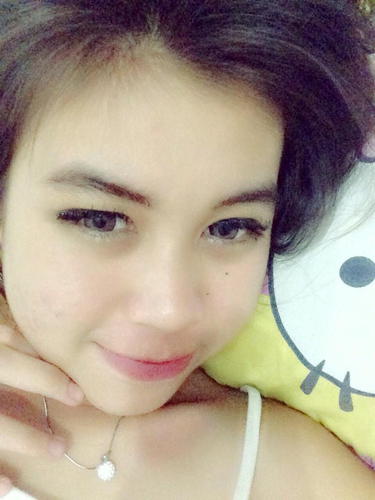UtamiYessi's tweet photo. Selamaaat malm dan selamaaat tidurrrr http://t.co/PgOb8dE52d