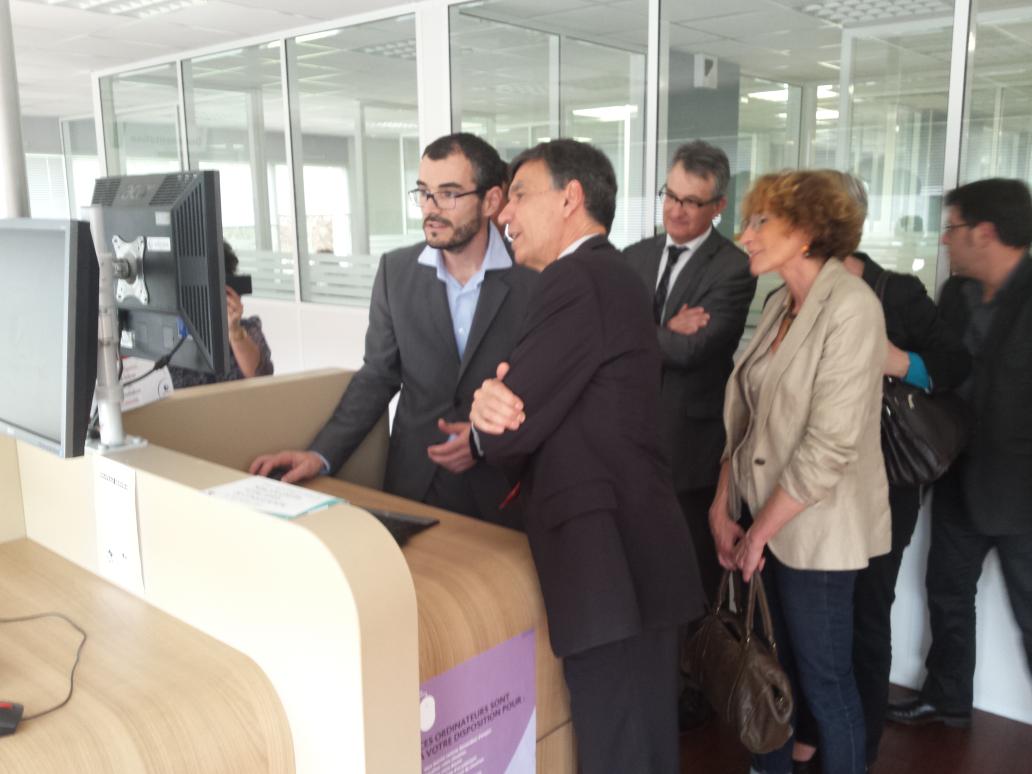 Pole Emploi Nouvelle Aquitaine On Twitter Laurent Antonini Directeur Poleemploi De Stpaullesdax Presente Les Services Digitaux Pole Emploi Cc Prefecture40 Http T Co Skvgr2ze9c