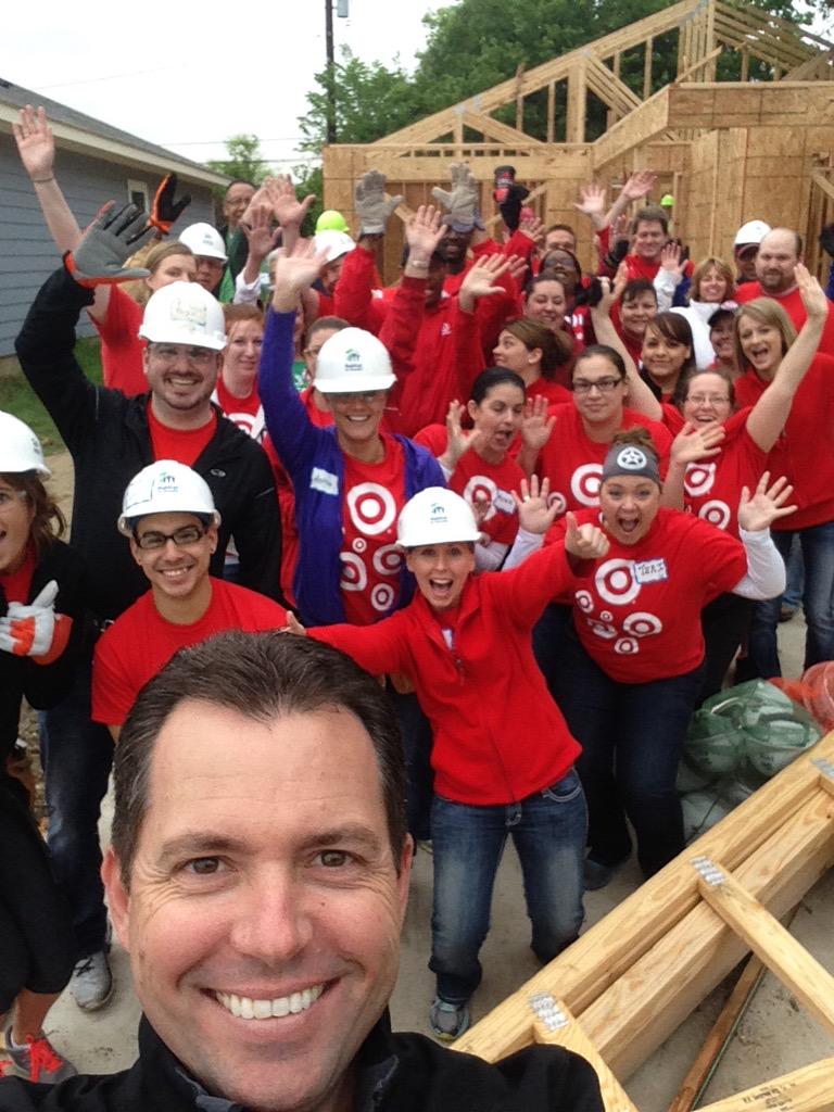 GarySmouse's tweet photo. D321 volunteers at Habitat ready to build!!!  #G391givesback @ConnieDroge @HaleyTgt @jjmartinez01 http://t.co/ScawjvKrq9