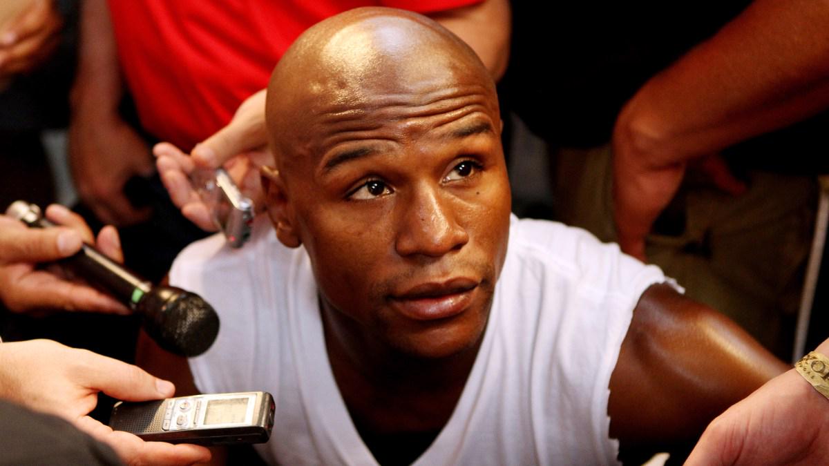 TOPCLASSBOXING's tweet photo. Mayweather Media Workout | Showtime - http://t.co/Chwh6ik9BO @itzStephieLynne @PabsOfCardiff @CedLeClair http://t.co/UjSpqQp594