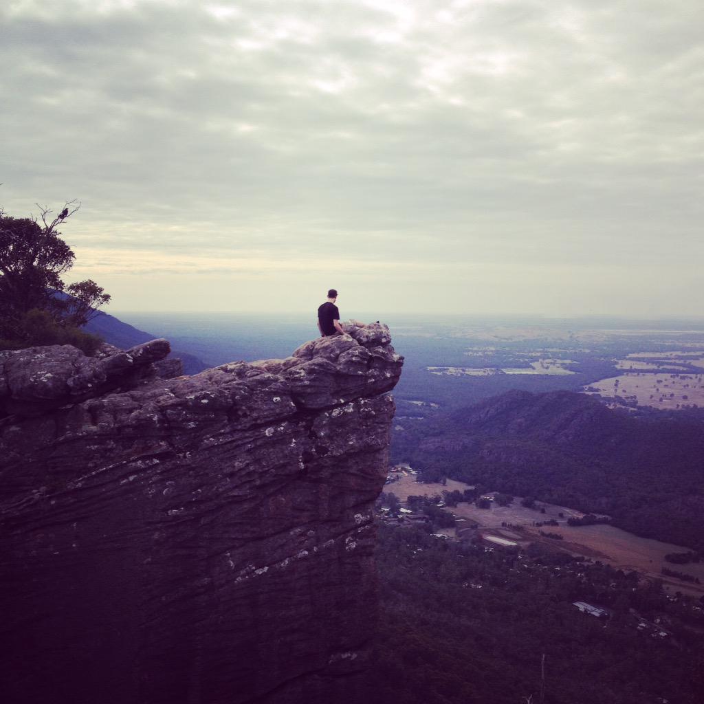 RhysEdwards92's tweet photo. Mans on the edge http://t.co/Iy9DMYFJr8