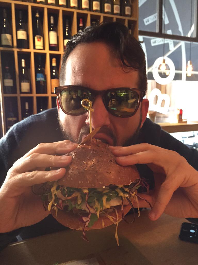 CaponataWeb's tweet photo. @roccorossitto inizia il suo #fudtraining #social da @FUDbottega http://t.co/m3mJWhzUGH