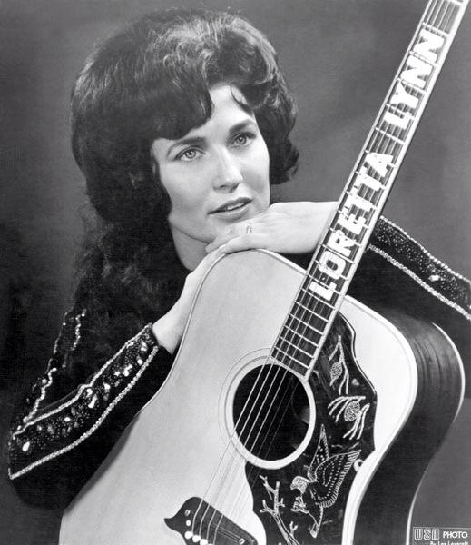 Happy Birthday to Loretta Lynn ! You have influenced so many including myself , much love & respect to you. 