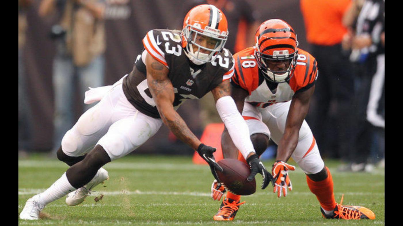 He rattled Green in college and is still tormenting him today. Happy Birthday Joe Haden!!!   