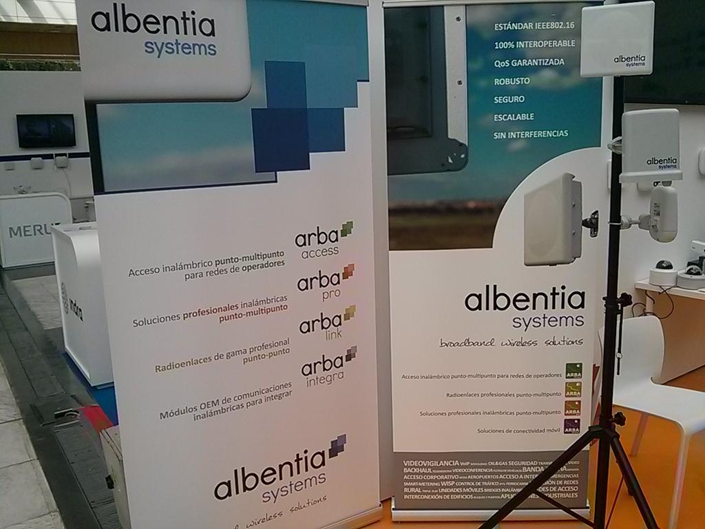 _iratxo_'s tweet image. #ASLAN2015 @ZreeWifi @cuubic @overdrv @darknessiv aquí andamos :)