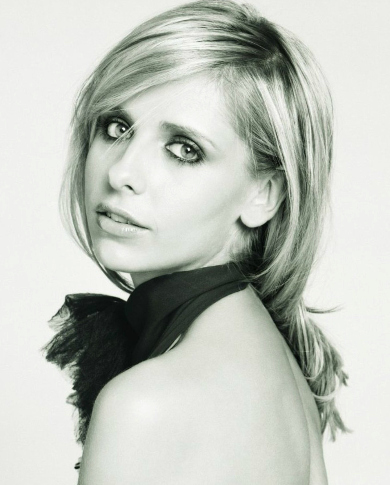 Happy Birthday Sarah Michelle Gellar 