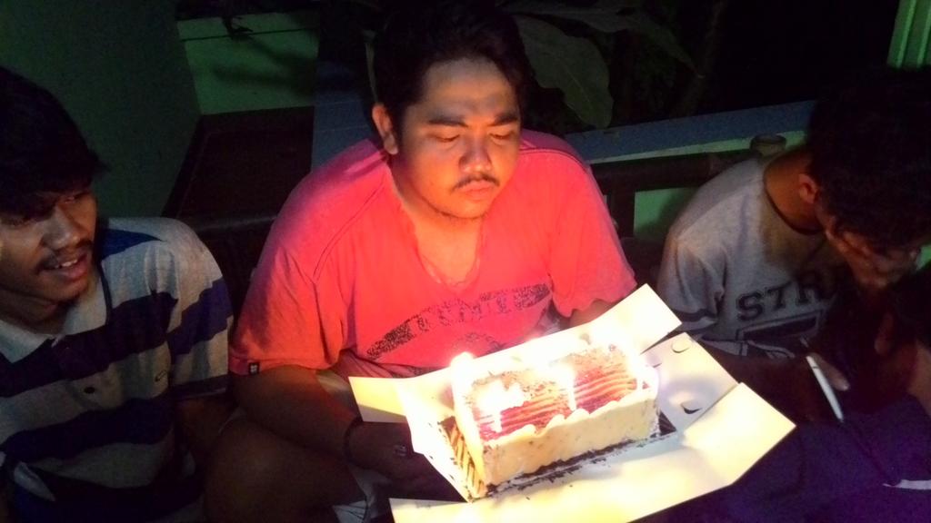 DwiCahyoAprynt's tweet photo. Thanks for to night guys.. http://t.co/x1JplcTm1v