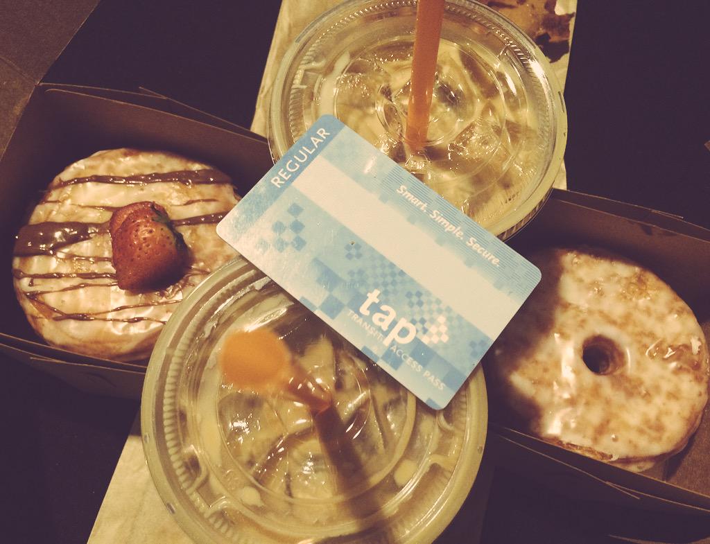 metrolosangeles's tweet photo. .@baristasociety1 grand opening today! Show your TAP card and save 10% on espresso drinks. #UnionStation #TAPandSave http://t.co/CRDTzJhSev