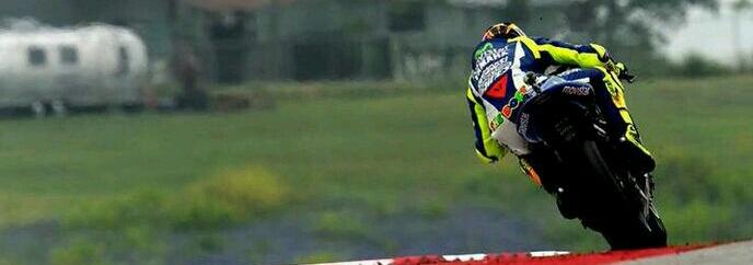 MotofamilyGP's tweet photo. .@ValeYellow46 #Austin015 http://t.co/cxYUA4nxYw