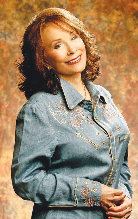 Happy Birthday Loretta Lynn!! 