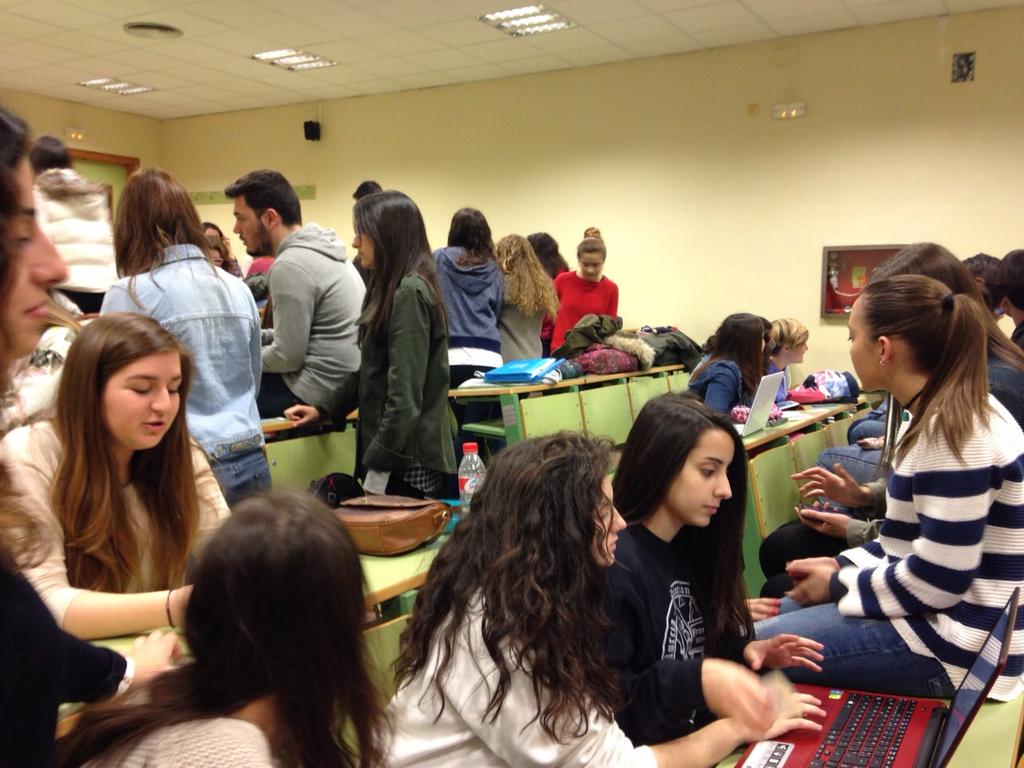 platypusoyer's tweet photo. Yesterday we finished the task of the week.. It's time to star the new one :) http://t.co/e1SU51lUSS