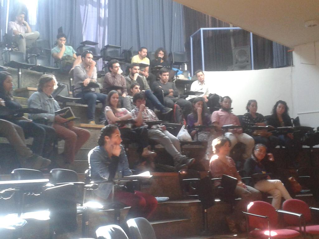 Info_SMAmbiente's tweet photo. Gracias a los asistentes,  ahora estamos escuchando sus preguntas http://t.co/IwfeBzS6Wd