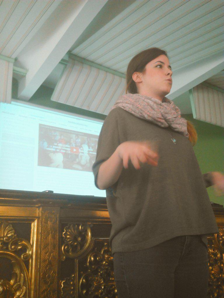 escuelaspiaszgz's tweet photo. @itakazgz nos presenta al Claustro de @escuelaspiaszgz  la Campaña #VenyVeralarealidadquehaydetras http://t.co/Yg1UQid4iE