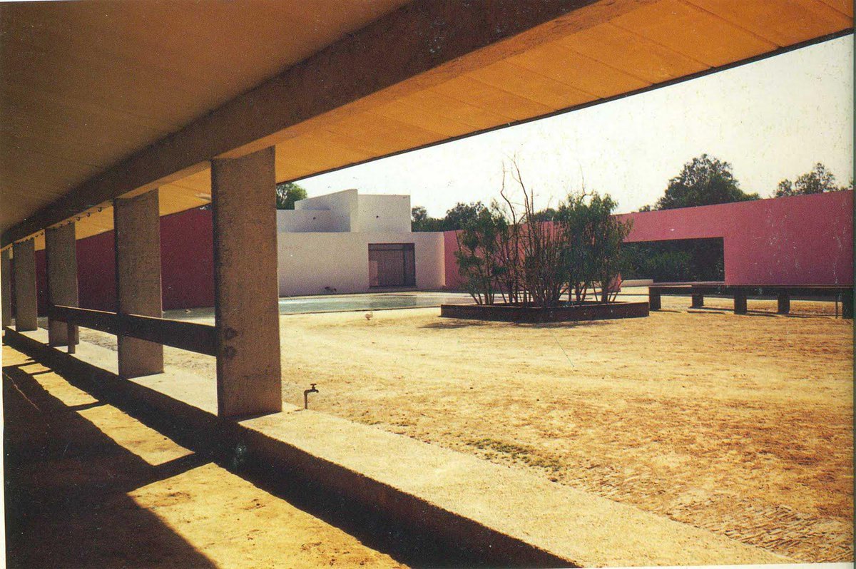 TarimaTaller's tweet photo. #Barragán #Fotografía #Arquitectura http://t.co/w3BAz59bmC