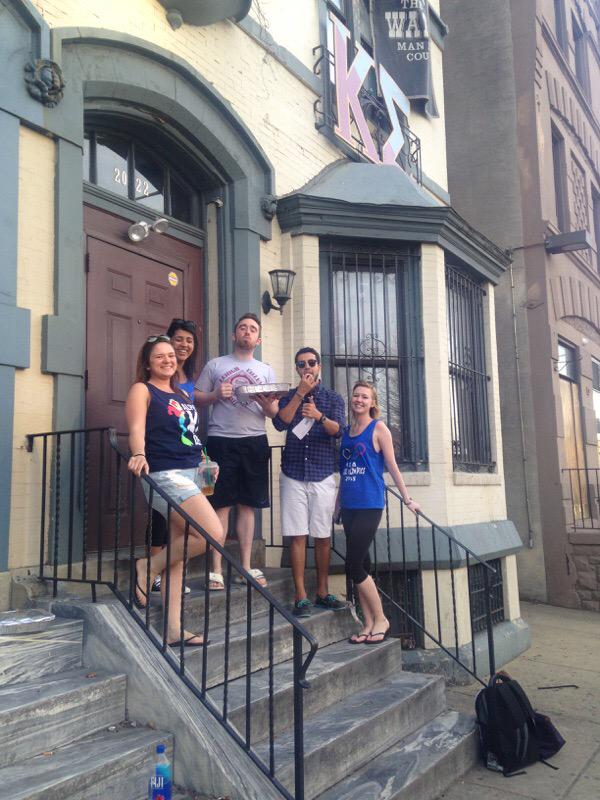 TUalphaxidelta's tweet photo. We're so happy @KappaSigmaTU lover their Greek Week treats that we delivered yesterday! #tugreekweek http://t.co/HyF1E43Nzi
