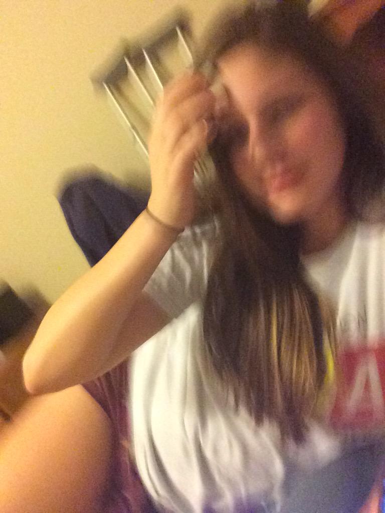 tayyvancee's tweet image. Happy Birthday @allisonhurley42! I hope you have the greatest day ever and I love you so much!😘💛 #fawk