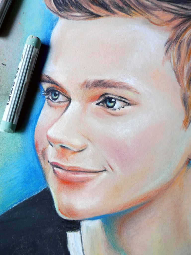 LineLin126's tweet photo. Some traditional paintings of mine. @chriscolfer @ChrisColferCN http://t.co/wJP2ATZLJu