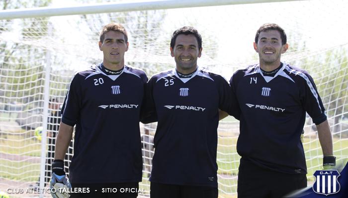 CATalleresdecba's tweet photo. #DiaInternacionalDelArquero | Saludamos a nuestros arqueros Lucas Ischuk, Federico Costa y Jónatan Scalzo. http://t.co/ai2R40JxWd
