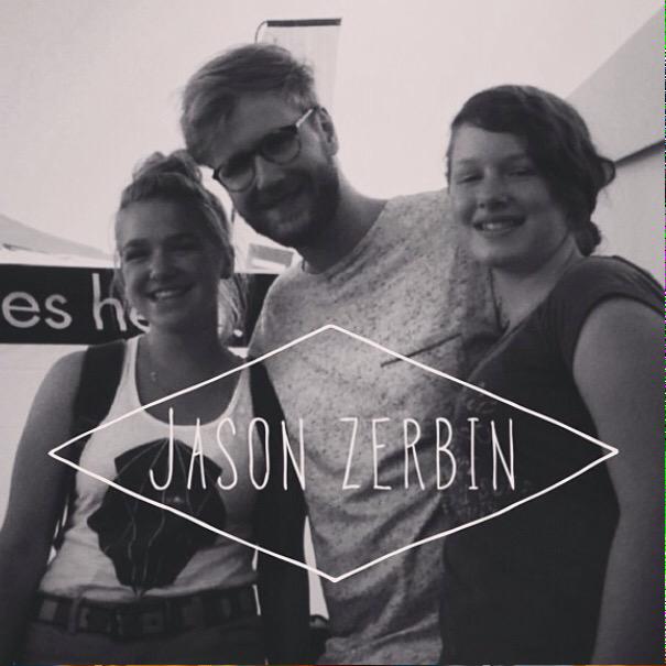 gabsm00n's tweet image. Listening to the new @ZerbinMusic album and thought why not post a tb to seeing them live. #goodmusic #badcamera