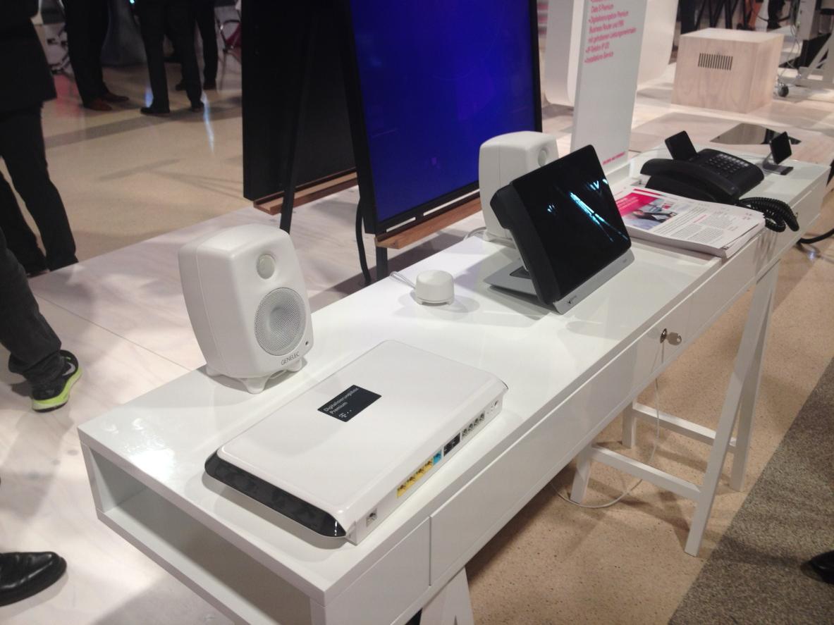 Brandneue Telekom Digitalisierungsbox auf Partnergipfel #tpartner15 entdeckt. Wahnsinns Features für Geschäftskunden!