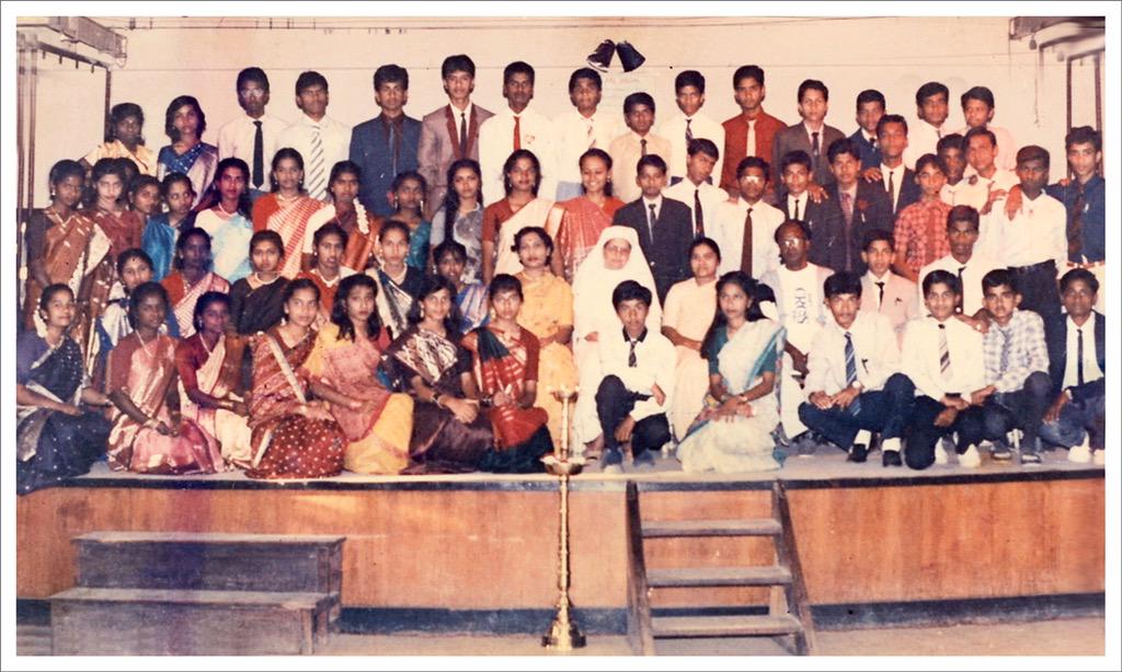 yadavprashant's tweet photo. Looking forward for the #SPESA1990 school meet. Can't believe it's been 25 years since we have been out of school http://t.co/6s3OjgDYXR