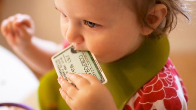 #CreditCARDAct means your kids can’t get #creditcards without adequate #income until age 21.  bit.ly/1JGWAHV