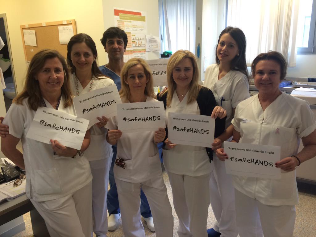 CelayaMikel's tweet photo. Profesionales del Hospital Universitario de Ceuta implicados con la Seguridad del Paciente. #safeHANDS @Ingesa_Ceuta http://t.co/0TDeTrKeQL