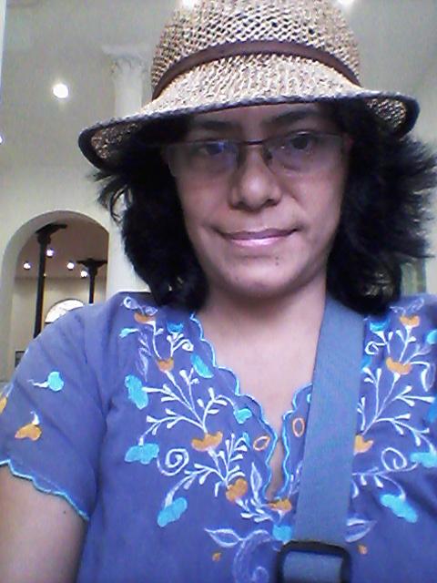 patrici39441827's tweet photo. @elydeflores @eaurora7 @vrocastroficial @LuzMaria084 @NoeliaSpain1 Buenas tardes chicas . http://t.co/jYSsRVT2ei