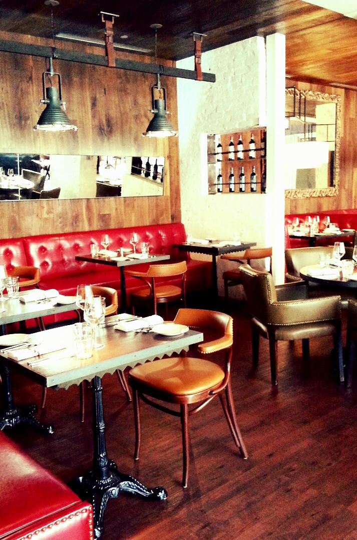 janieho16's tweet photo. A li'l white house in #DC + @OYArestaurant | Spkr @EnterpriseData #edw15 | Grt food @nopadc #DCeats @capitalcooking http://t.co/pPd5m2K1rX
