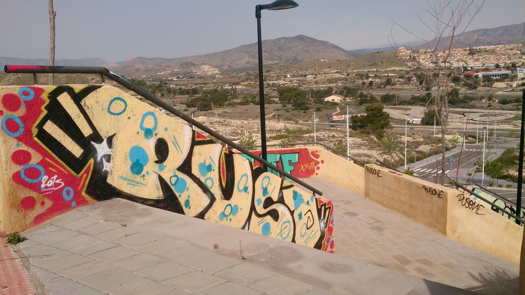 Ruskinof71's tweet photo. Chulos http://t.co/magCpoGvXu