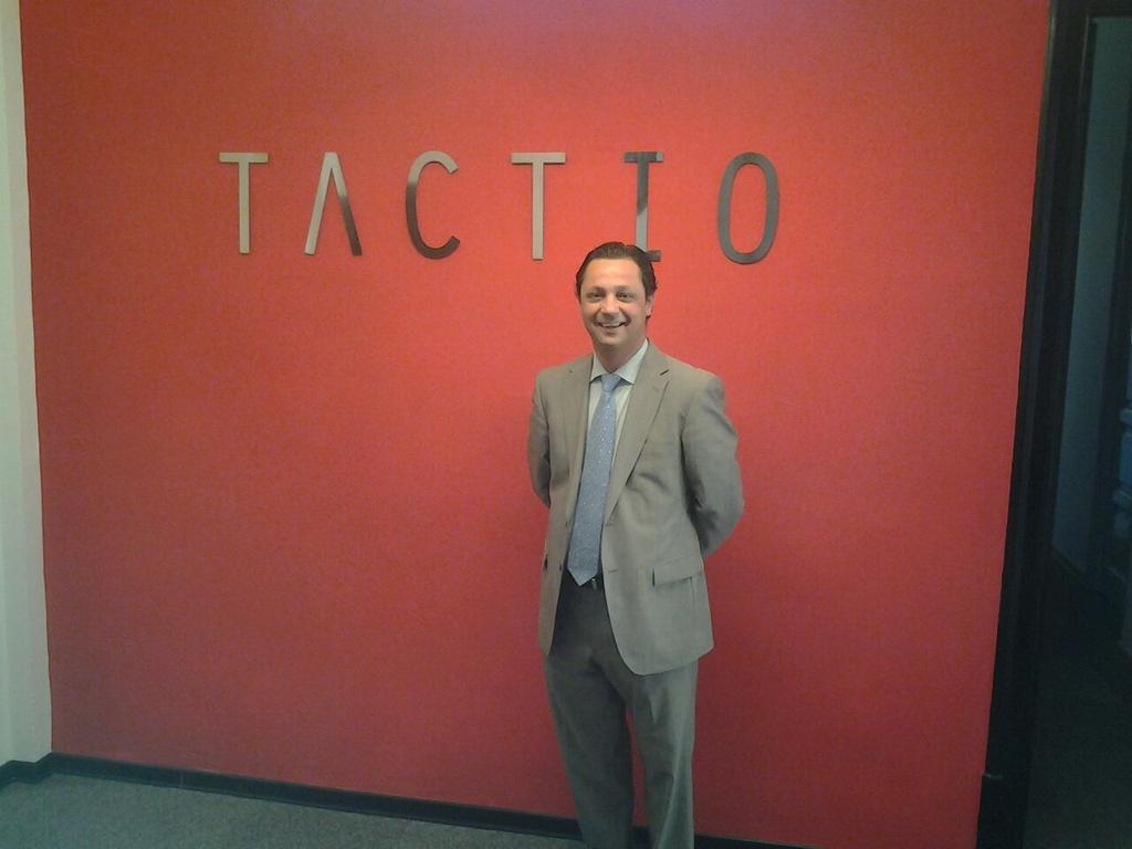 andreufvg's tweet photo. Víctor HERNANDEZ uno de los mejores delegados de tactio España, gran persona y buen profesional.

Tactio.es http://t.co/eO0uCqQIeE