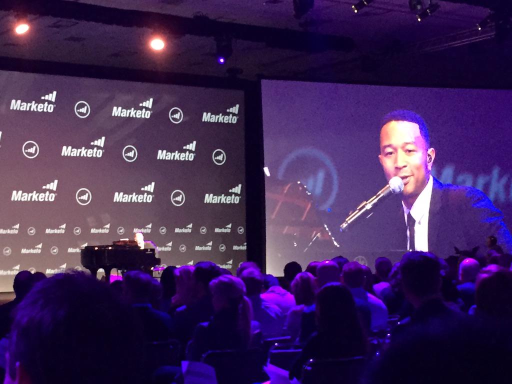 katelriley's tweet image. Hanging with @johnlegend. #MKTGnation