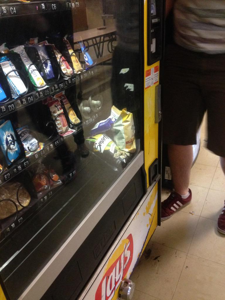 WCIProblems3's tweet image. "@shayla_hudson: @WCITroubles We will starve http://t.co/dBmljNgIw7" GOOD #WalkervilleProblems