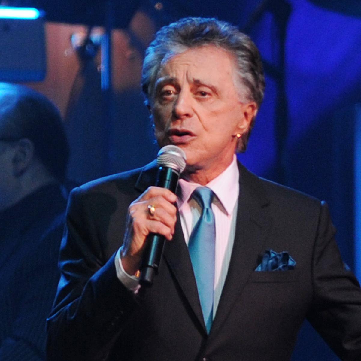 Happy birthday Frankie Valli! He soar to success as a Truth Seeker 7 who embraced his unique falsetto voice. 