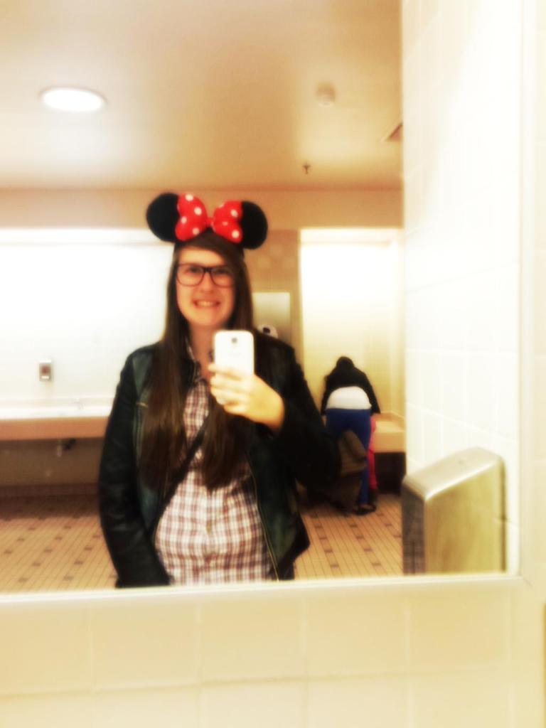 Demirpguoa's tweet photo. Voilà ma tête irl ♡♡♡ Et vous ? http://t.co/HZ4uQeRlss
