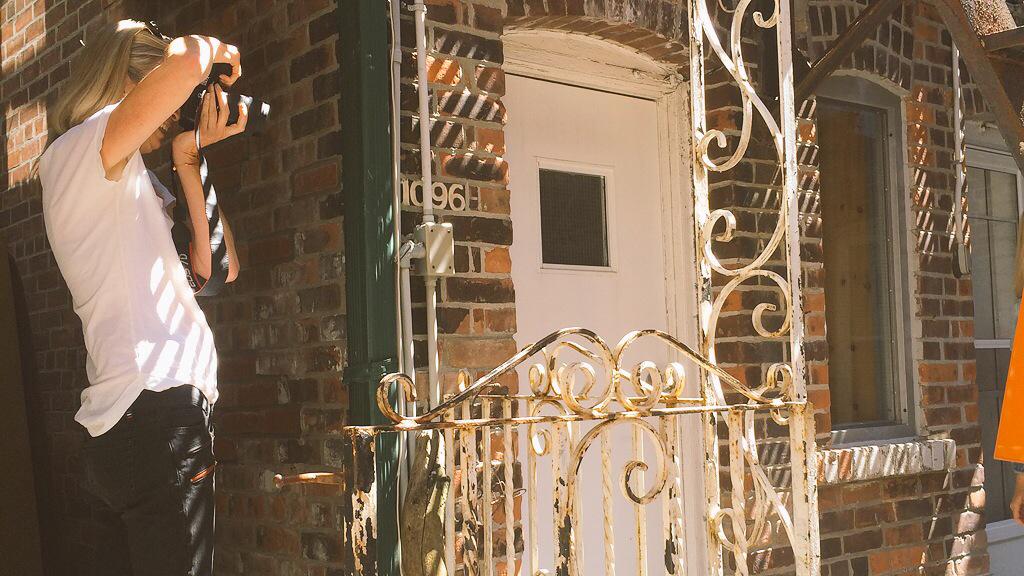 ClarkStanleyInc's tweet photo. #ClarkStanley #director @christinahodnet on set shooting for @Brunswick_andCo | #BTS #film #Toronto http://t.co/enffdgAEVw