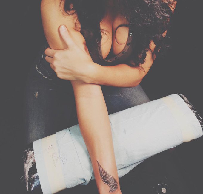 Done💁🏻 http://t.co/HgS6NyyW0u<a href="/tag/blacklivesmatter"class="tags"><span>#blacklivesmatter</span></a>