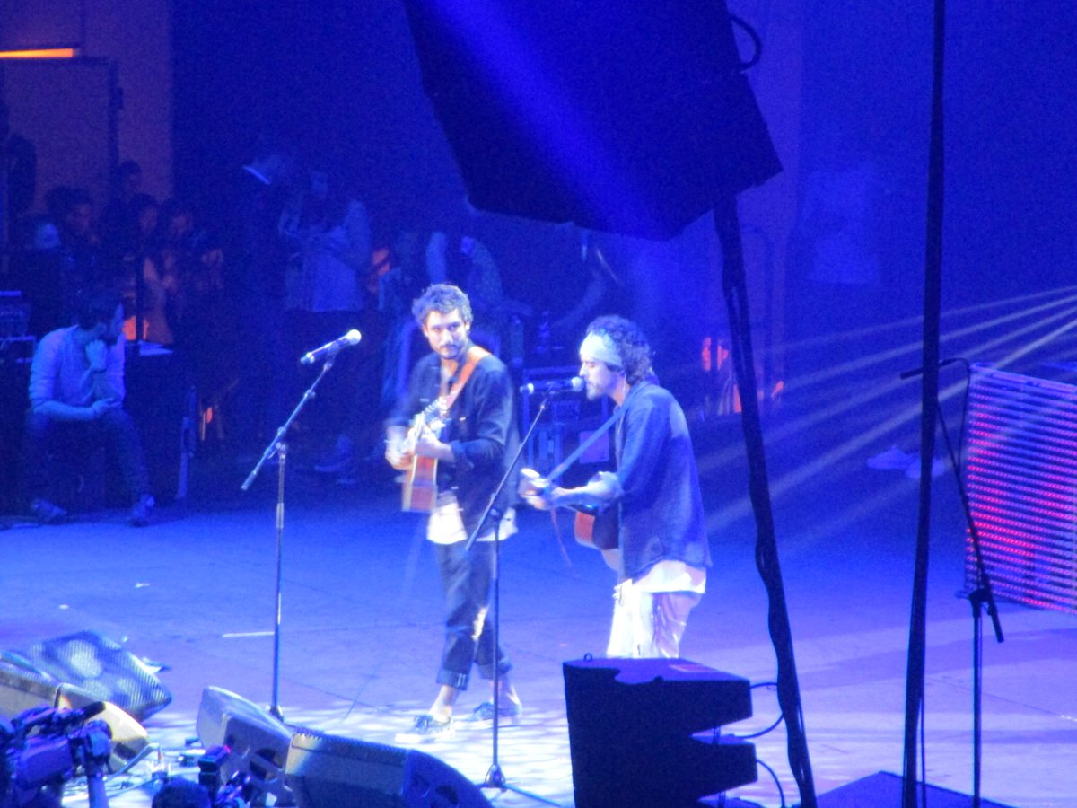 59md144's tweet photo. 🎉 @FreroDelavega @JeremyFrerot @FloDeLavega hier soir pour #UNAM4 🎉🎉 http://t.co/5ZPtNK8gM1