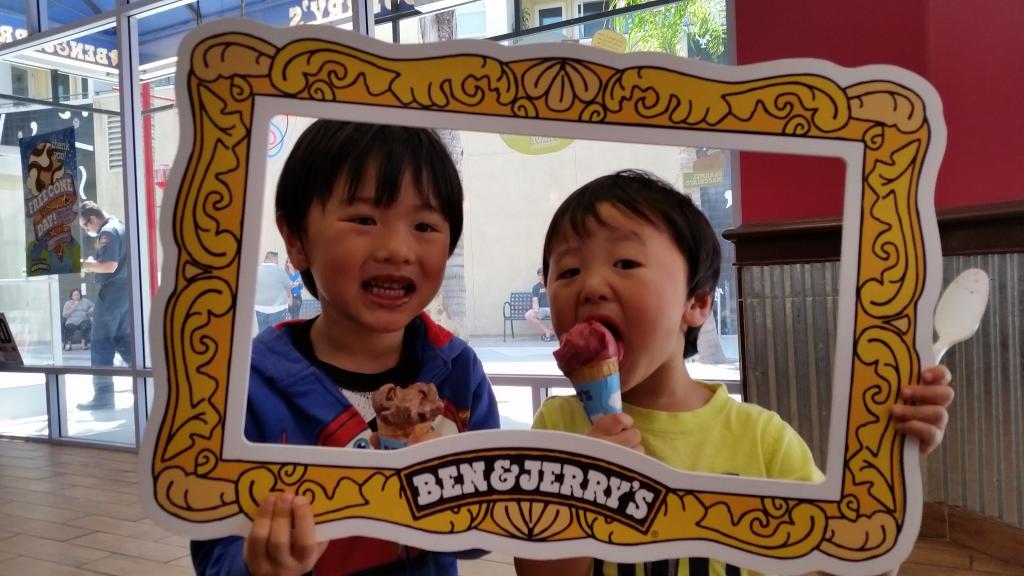 beyondlatwit's tweet photo. Today is @benandjerrys #FreeConeDay ! Don't forget to donate! http://t.co/Xf4HF4KaFA