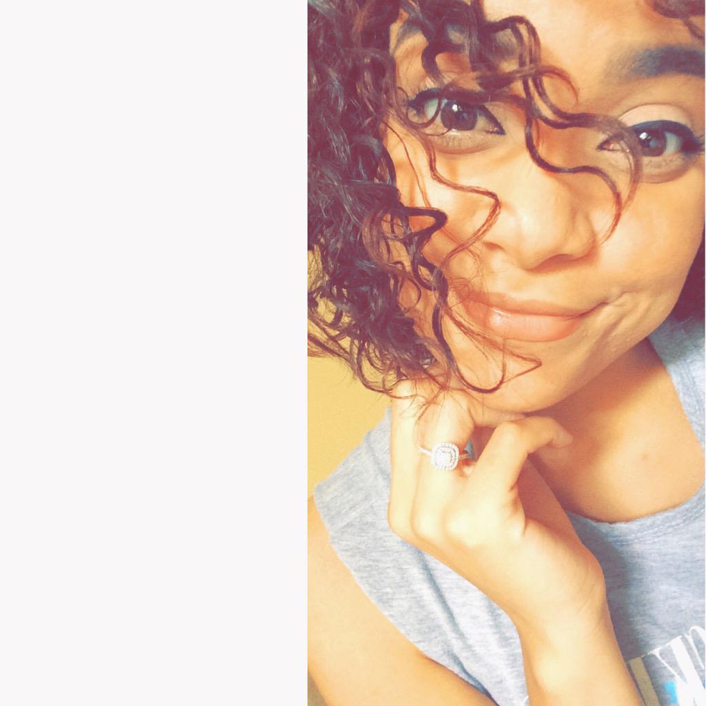 RaisaMerced's tweet image. ➰➰➰😊 #statementmaker