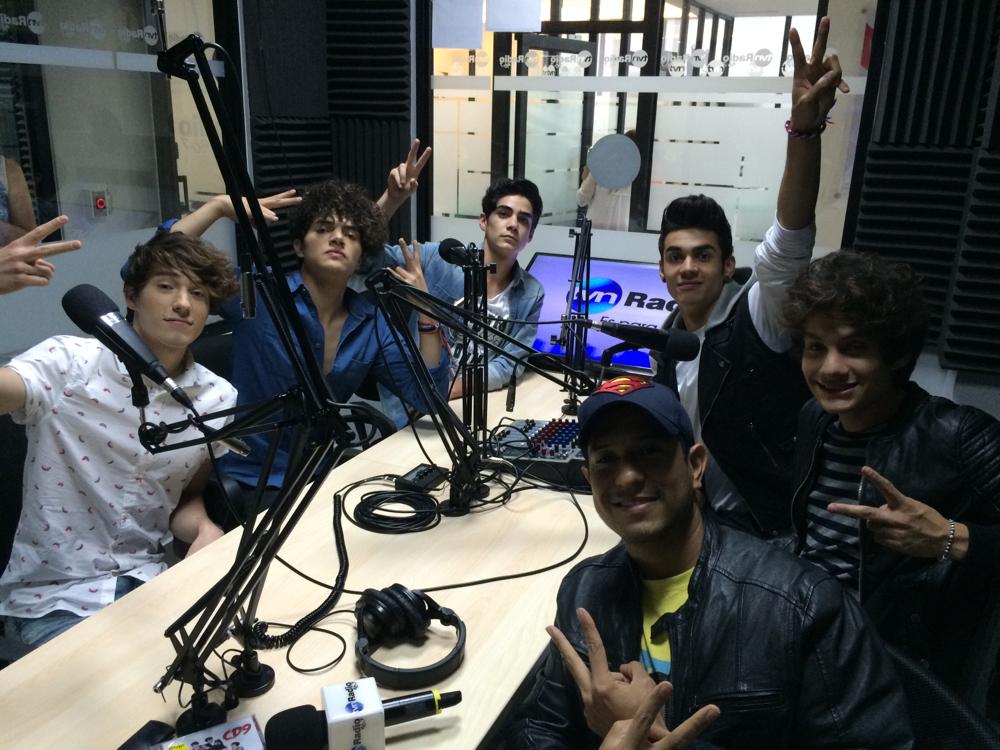 tvnradio965's tweet image. ¡Tenemos casa llena! Hoy nos acompañan los chicos de @somoscd9 con @rafamoreno507 en #SinStress