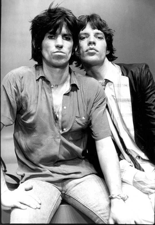 RockPaperPhoto's tweet photo. Let the #ZipCodeTour Begin! #MickJagger &amp; #KeithRichards by Michael Putland #rollingstones http://t.co/JvkNfiRQcK http://t.co/phza3VHJlR