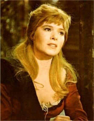 Happy birthday Tottenham girl Shani Wallis, 82 today 