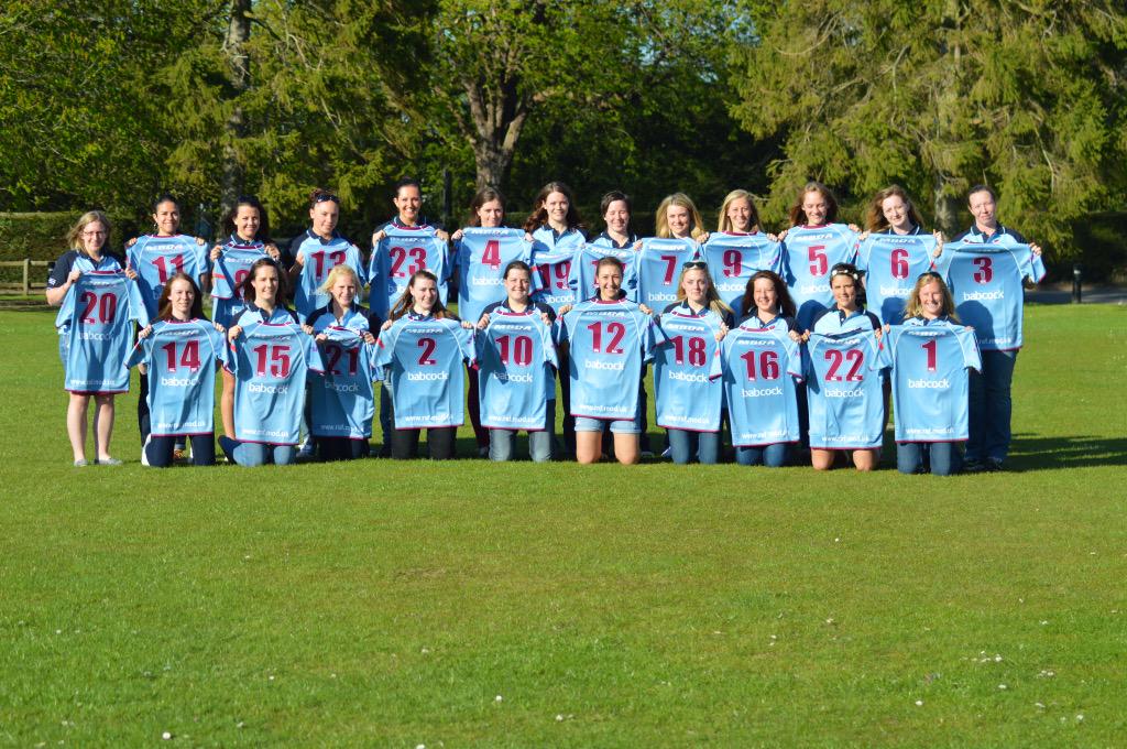 JimmyRowlands's tweet image. Shame you missed out on the shirt presentations @Purdy_C. Thanks for still making it over for the free dinner! ;-)