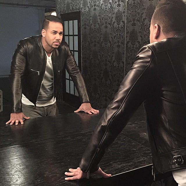 RomeoSantosPage's tweet photo. Dentro de todo jefe existe un empleado humilde que siguió sus sueños. http://t.co/erkpO2HXYz