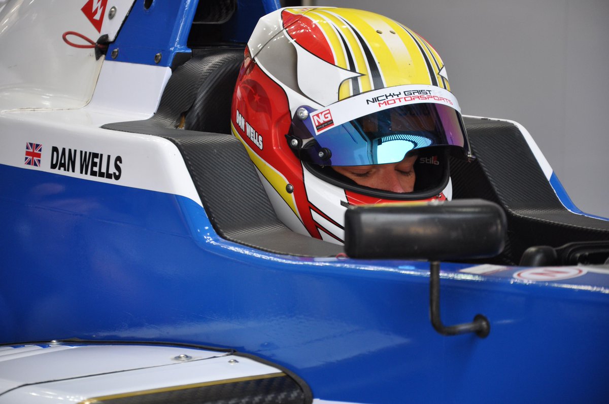 KCMotorgroup's tweet photo. Some photos from #AsianFormulaRenault season opener at #ZhuhaiIntlCircuit last month. @Garnetpatto29 @danwellsracing http://t.co/BhTgNm0baT