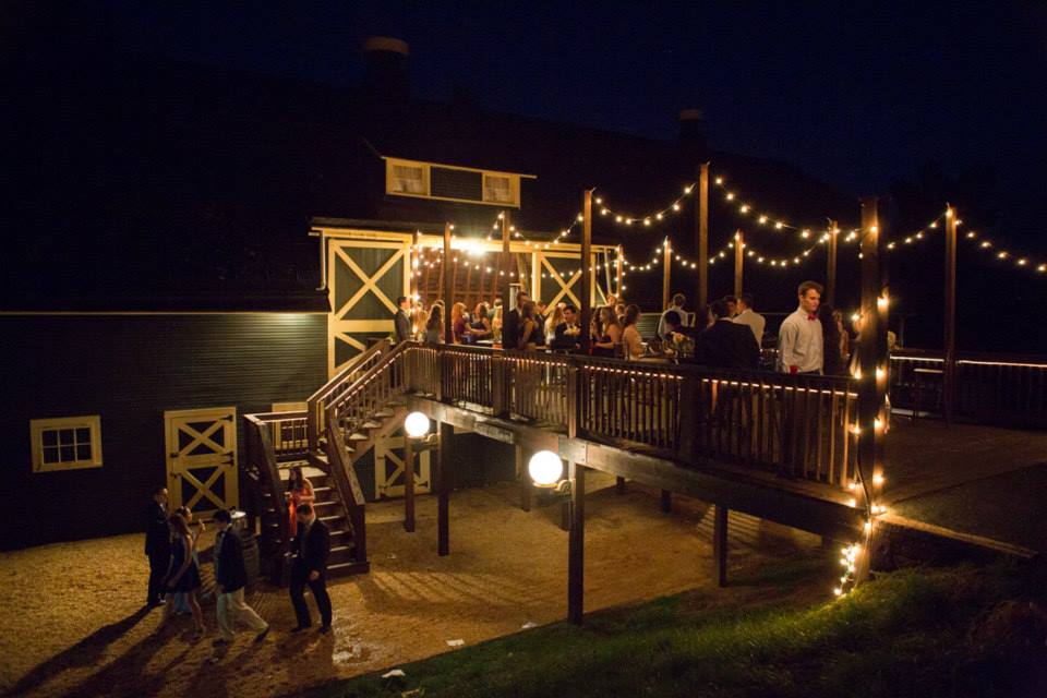 Incredible photos up on our FB page of our spring formal at <a href="/VerulamFarm/">Verulam Farm</a> by @minapirasteh! #uvakd <a href="/KappaDeltaHQ/">Kappa Delta Sorority</a>