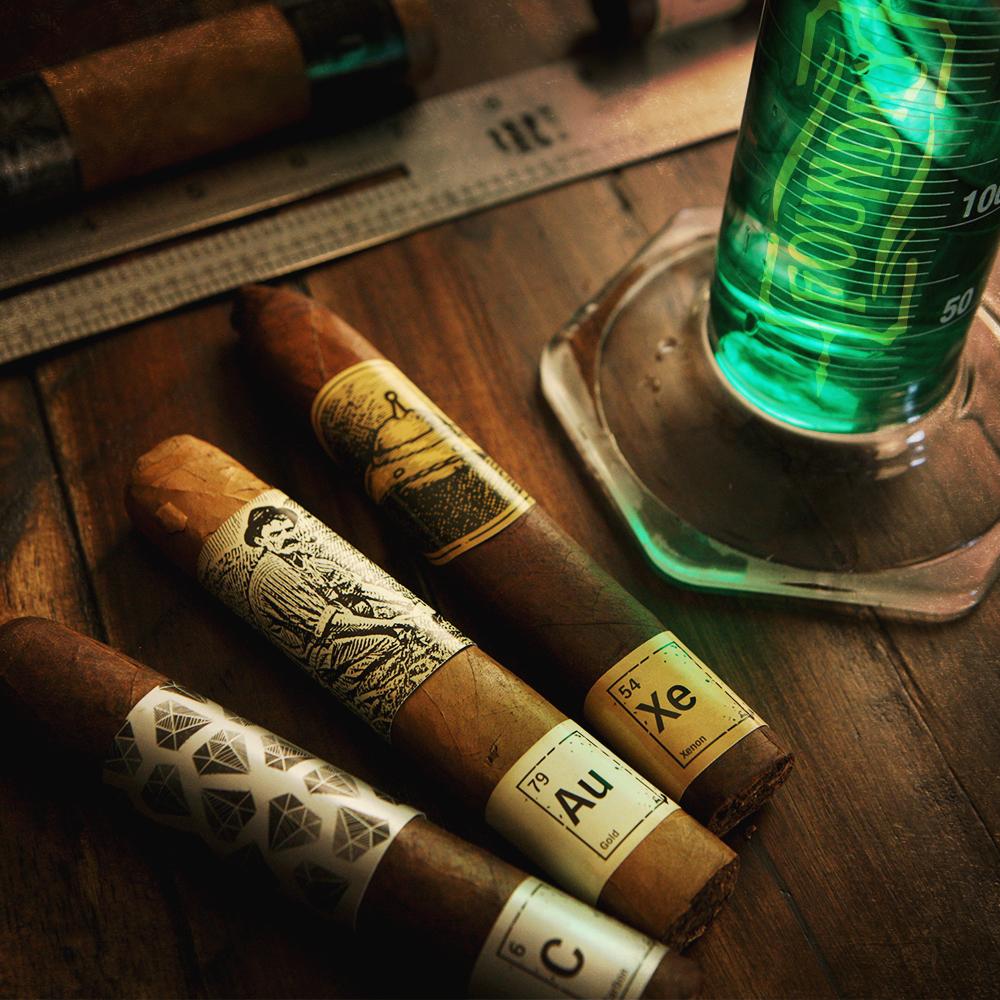FoundryCigars's tweet photo. Rare, Uncontrollable and #Elementally exotic.
#FoundryTobaccoCompany #Carbon #Gold #Xenon http://t.co/roSlgTwTYM
