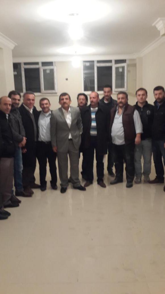 Seçim iletişim Merkezi için yer kiralanmış Küçükçekmece Mehmet Akif Obasında