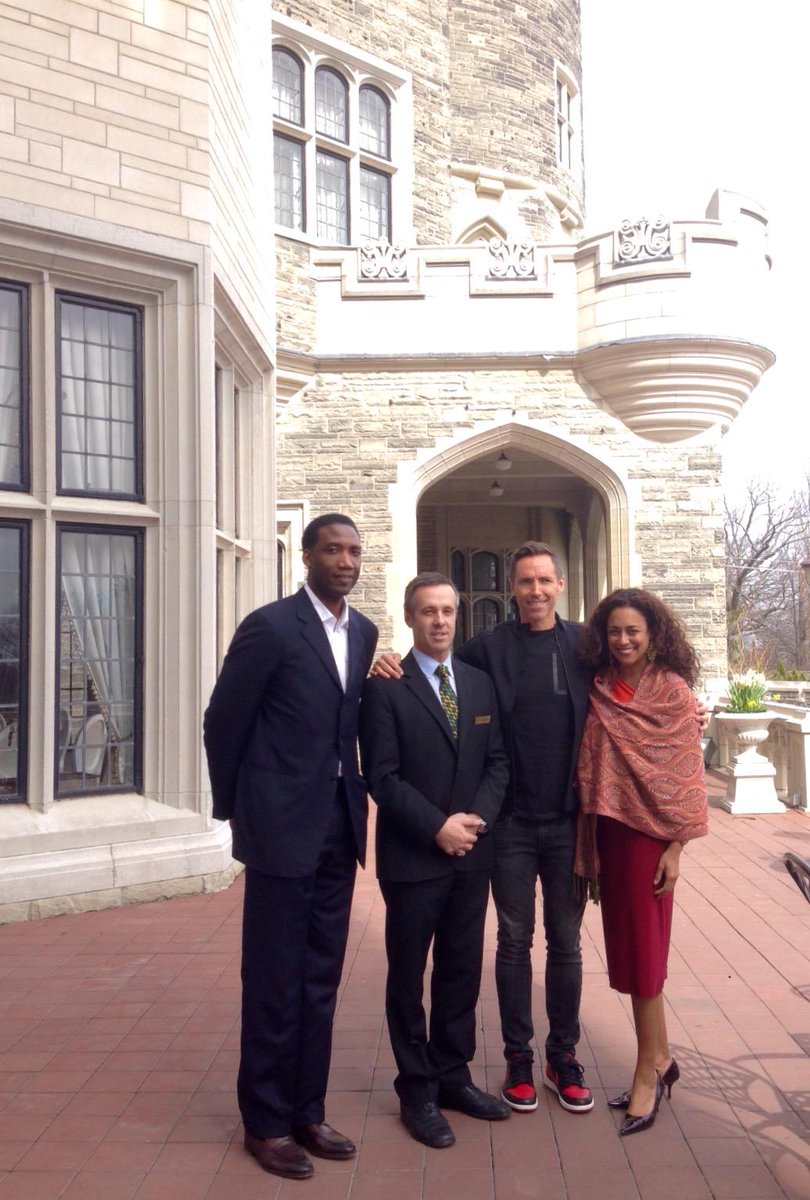 CasaLomaToronto's tweet photo. Great to have Canadian #basketball legend @SteveNash at #CasaLoma today along with #RowanBarrett! @CanBball http://t.co/VArYjqsZ7n